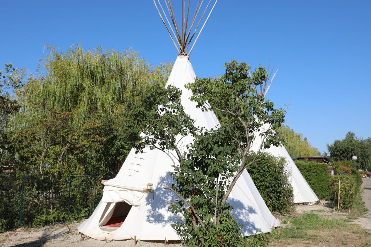 Storchencamp Gaestehaus Руст Экстерьер фото